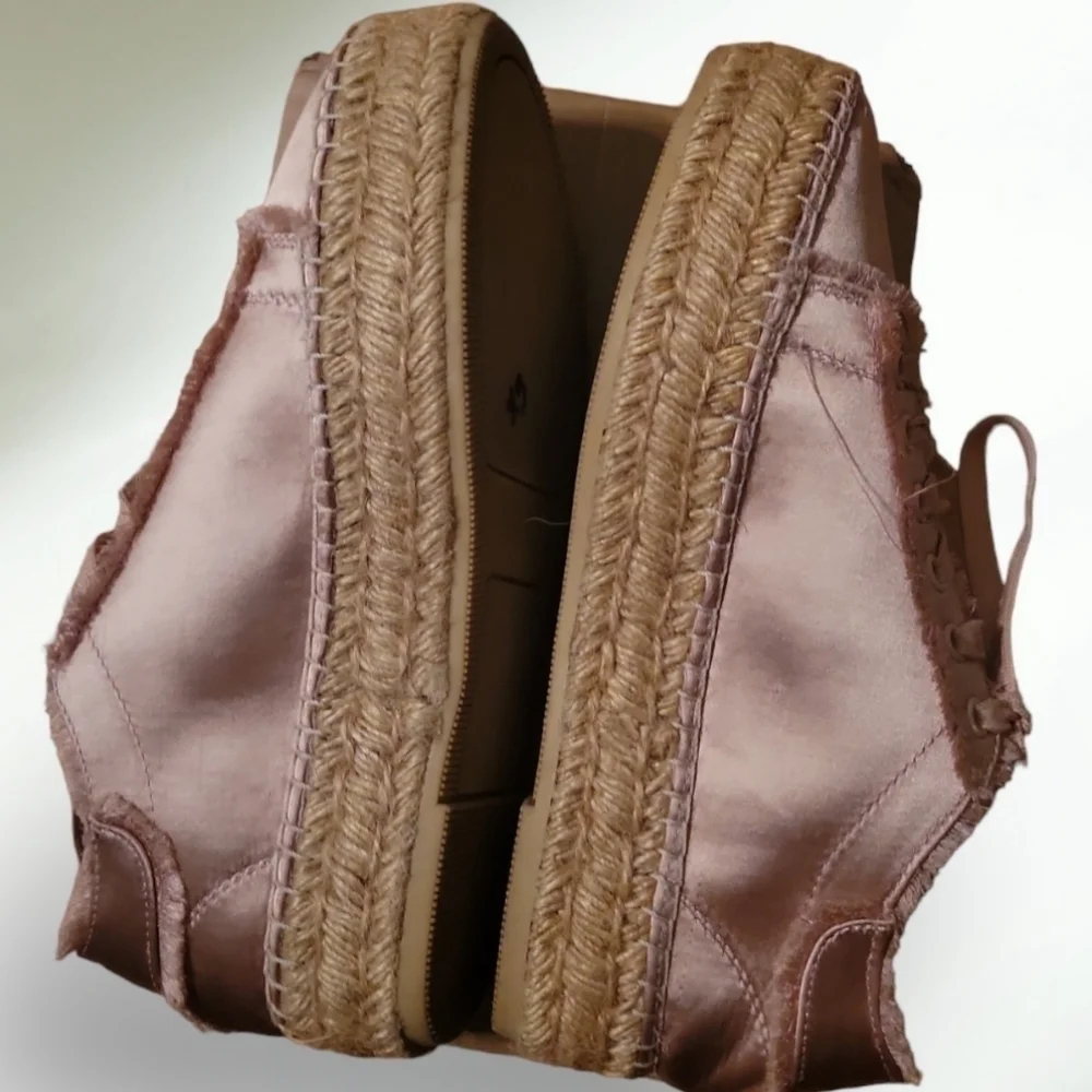 Steve Madden Women's Espadrille Flatform Satin Lace-Up Sneakers Mauve Sz 8.5
